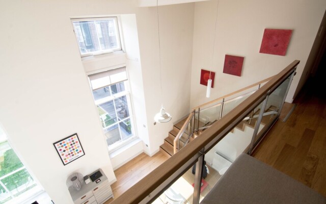 424 - Simpson's Loan Duplex Apartment