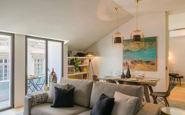 Very central and cool 2 bed apartment with balcony & parking 77 by Lisbonne Collection