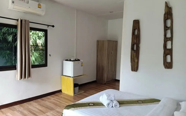 The Forest Hill Cafe & Homestay