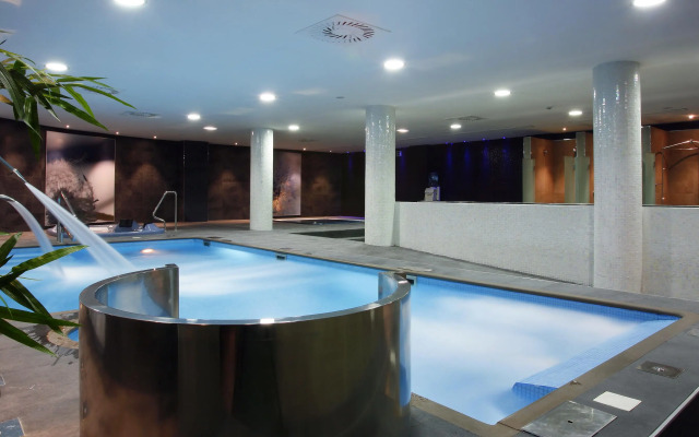 AZZ Asturias Langrehotel & Spa