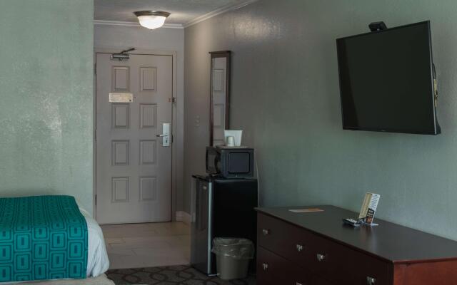Red Roof Inn & Suites Lexington - Hamburg