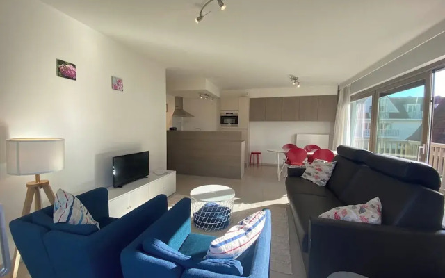 Apartment in Nieuwpoort With Terrace