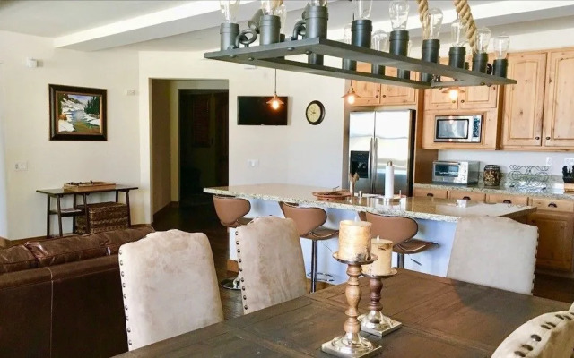 The Lodges #1114 - 2 Br Condo