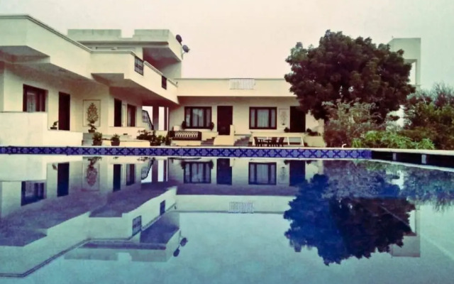 Devraj Villa-A Luxury Homestay with Pool
