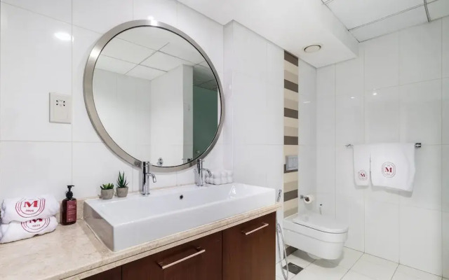 2BR w Burj Khalifa View near Dubai Mall