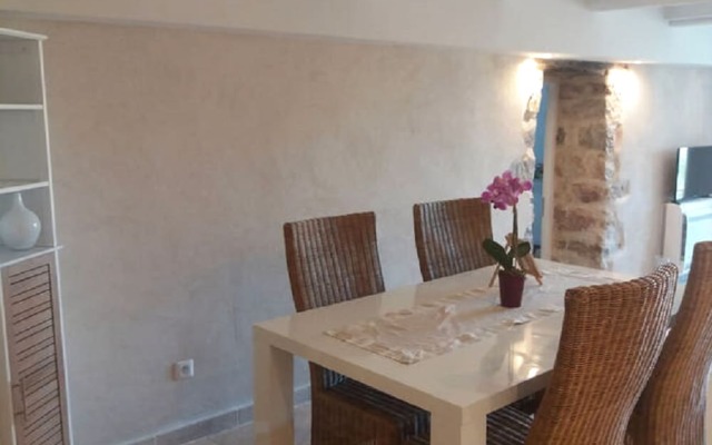 Bastide Provençale Les Mûriers d'Engaspaty