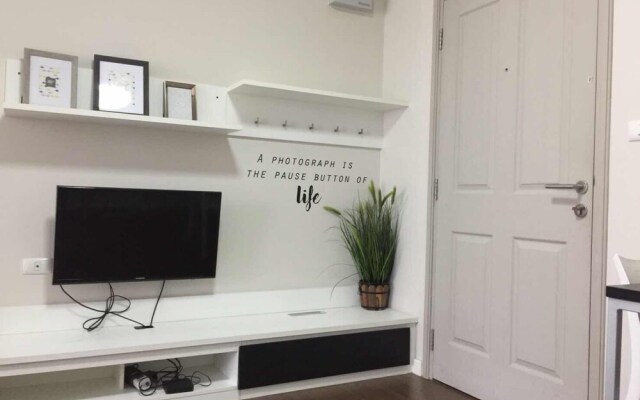 Dcondo Creek Design Room