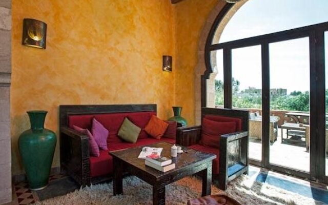 Villa Gonatouki