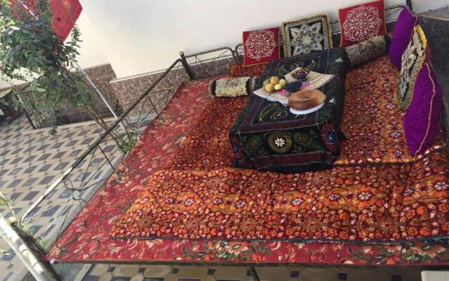 Tohir Ota Guest House