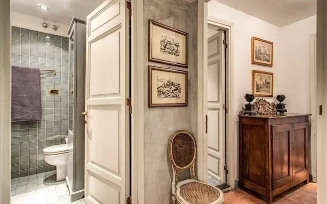 Wonderful Apartment With Balcony In Piazza Margana
