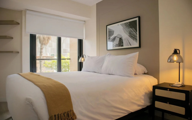 Artline 303A by Wynwood House