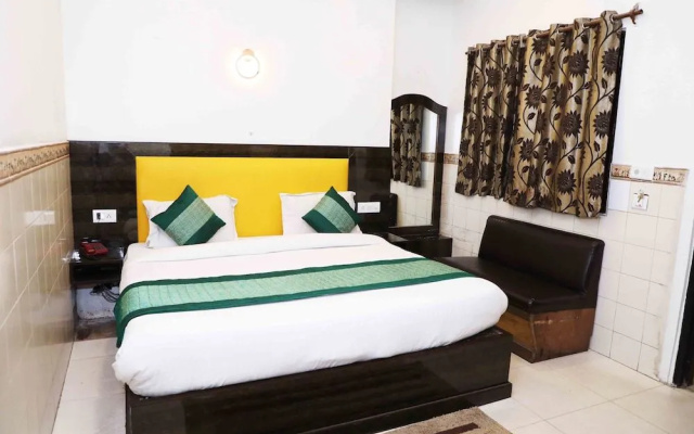 Hotel Kumar Palace