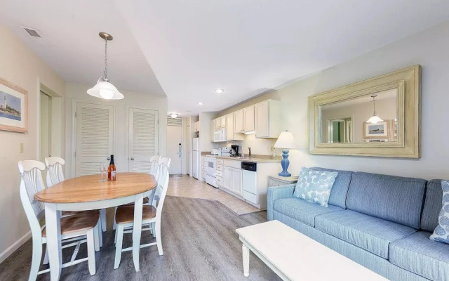 The Shores Lakeside Condo Unit 5677