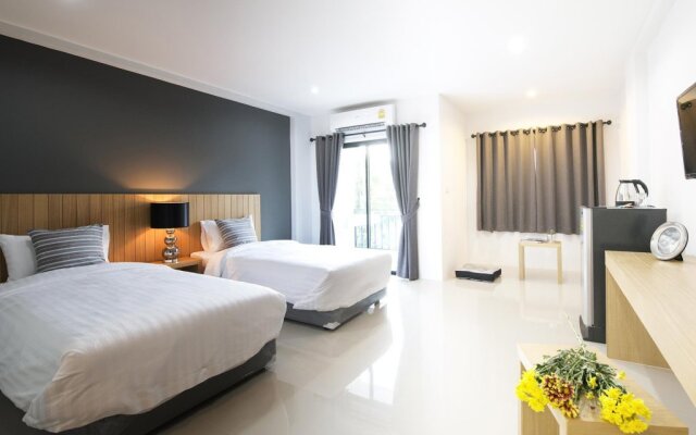 Pixel Hostel Phuket Airport