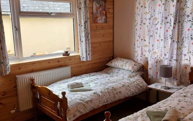 Sycamore Lodge-1 Bed-sleeps 4-free Parking