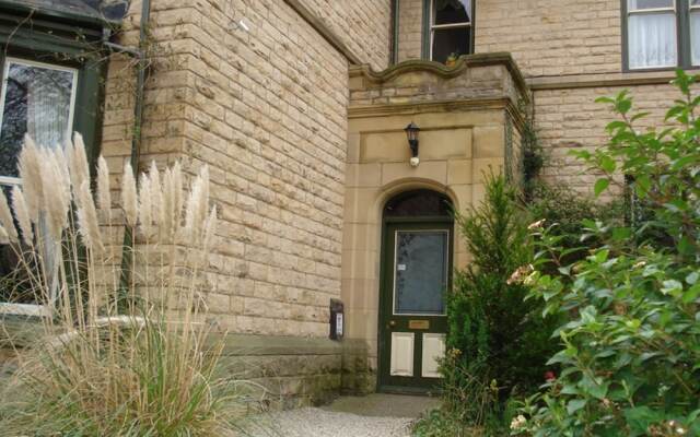 The Briary Hotel - Guest House