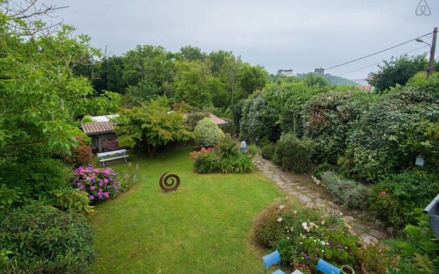 736 Independent House in the Forest