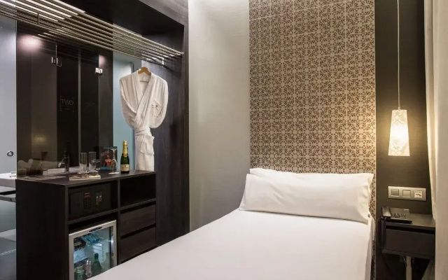 Отель Axel TWO Barcelona - Adults Only