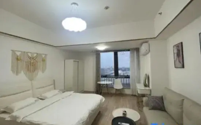 Heben Apartment (Wuyue Plaza)