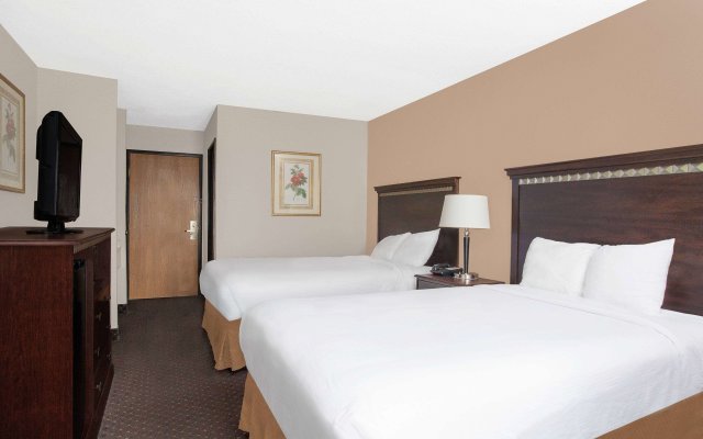 Baymont Inn & Suites by Wyndham San Marcos Outlet Malls