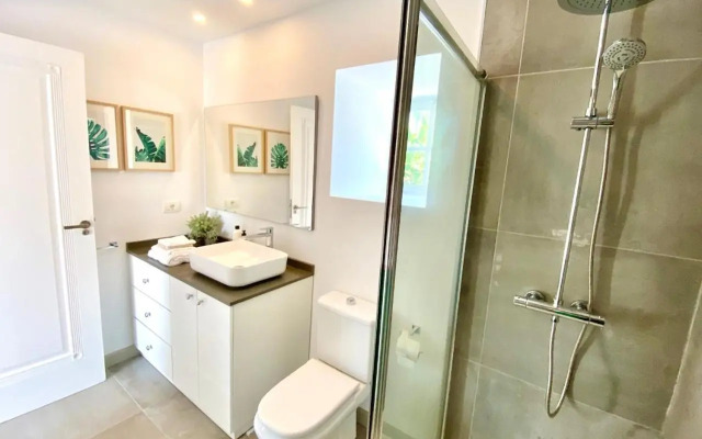 Exclusiva Casa Canaria con Magníficas Vistas al Mar