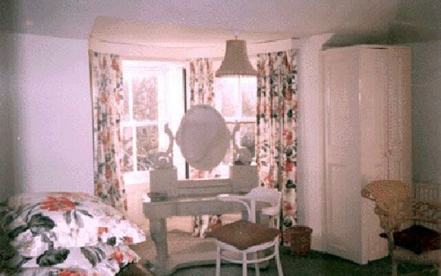 Crocnaraw Country House