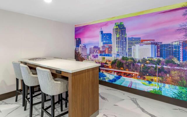 Clarion Pointe Raleigh Midtown