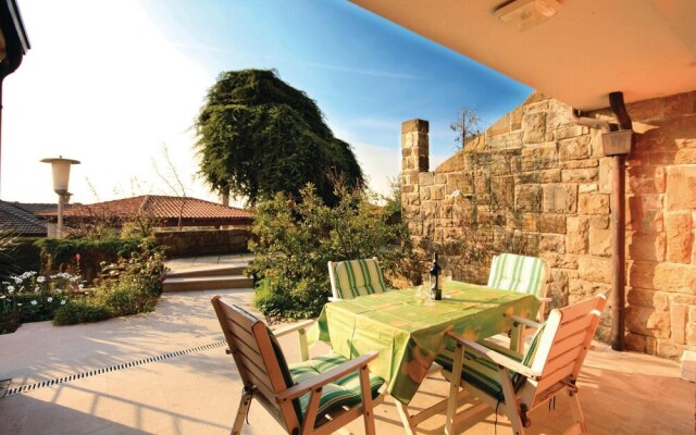 Stunning Home in Piran With Wifi and 2 Bedrooms
