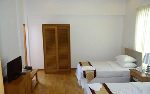 Paragon Hotel