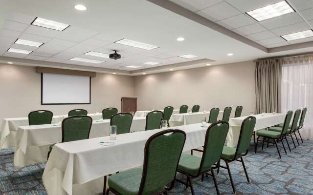 Homewood Suites by Hilton Fargo