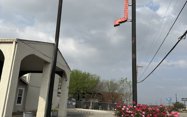 Travel Inn Lackland Seaworld