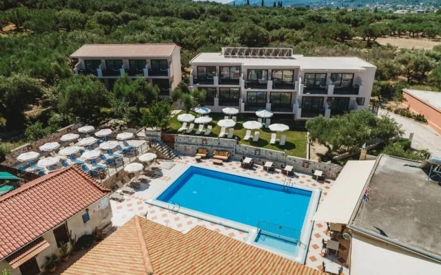 Potamitis Studios & Apartments