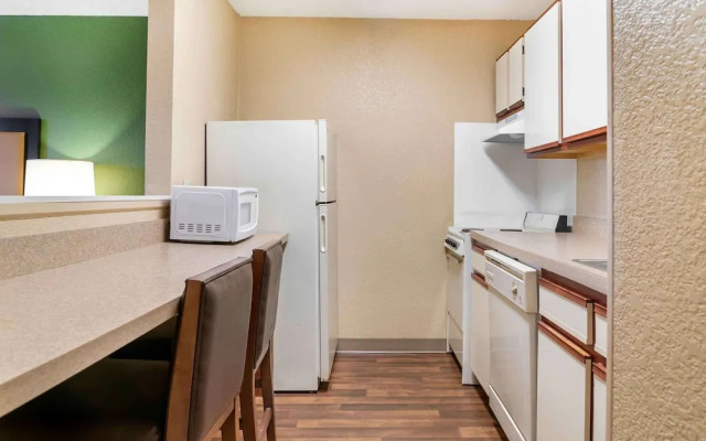 Extended Stay America Detroit Warren