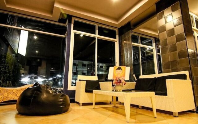 Patong Gallery Hotel