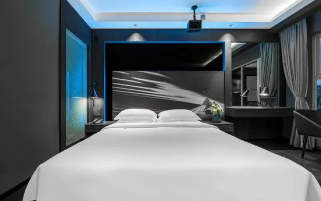 Qianhe Holiday Hotel