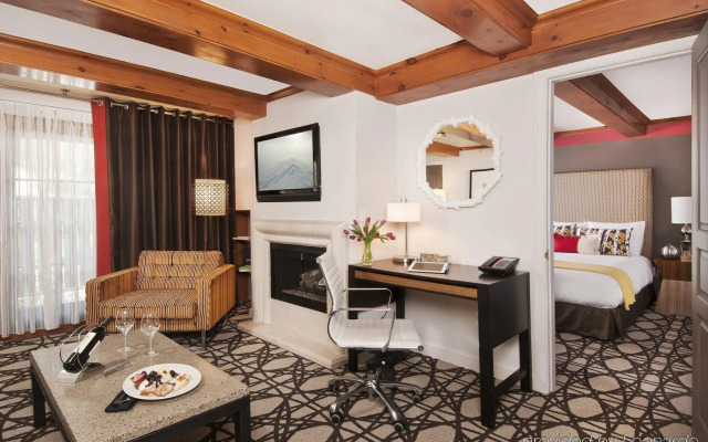 Sky Hotel, A Kimpton Hotel