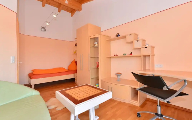 Lovely Flat in Deggendorf With Luxurious Furnishings With Southern Flair - фото 2
