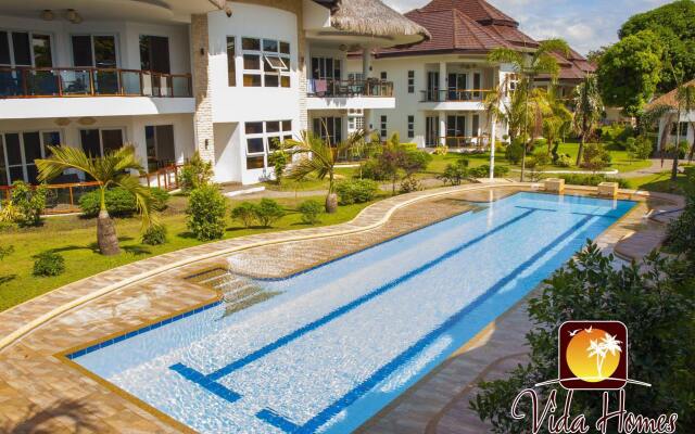 Vida Homes Condo Resort