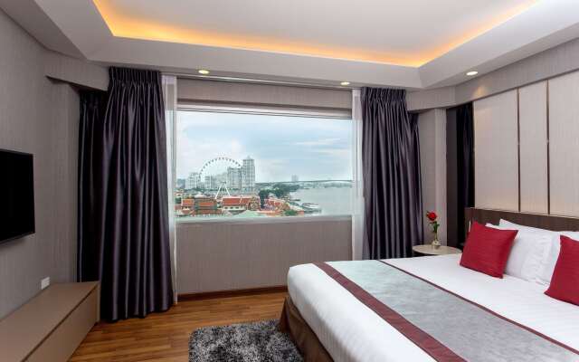 Ramada Plaza by Wyndham Bangkok Menam Riverside