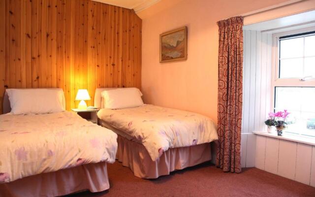 Inverawe Cottages