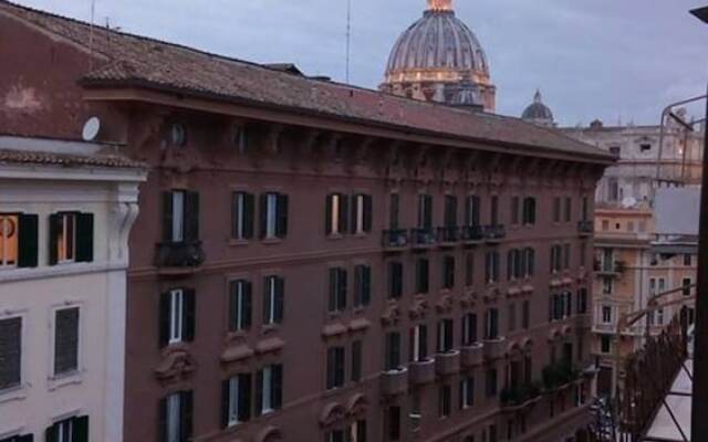 Sanpietro Vaticano Bambingesu Penthouse View Dome