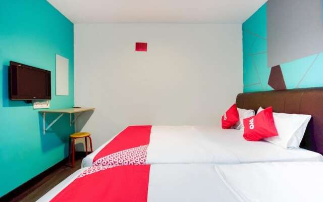 OYO 89894 1st Inn Hotel Klang Sentral