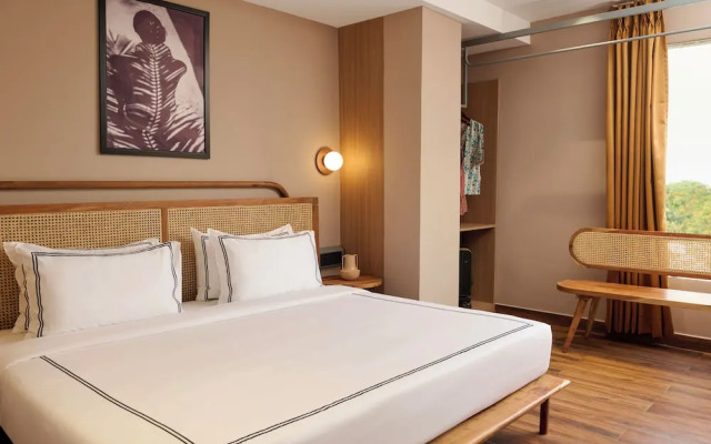 Minimalist - The Varanasi Edit