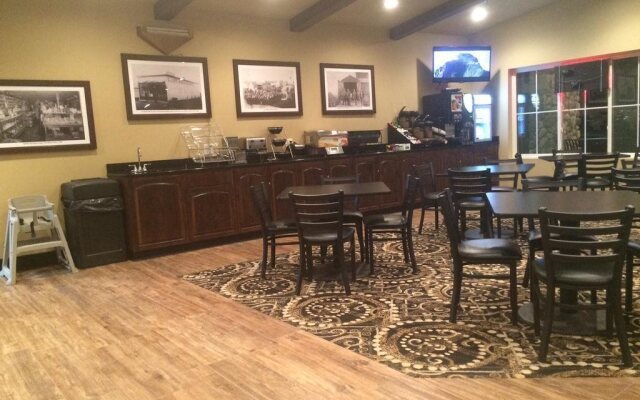 Van Hook Territorial Inn