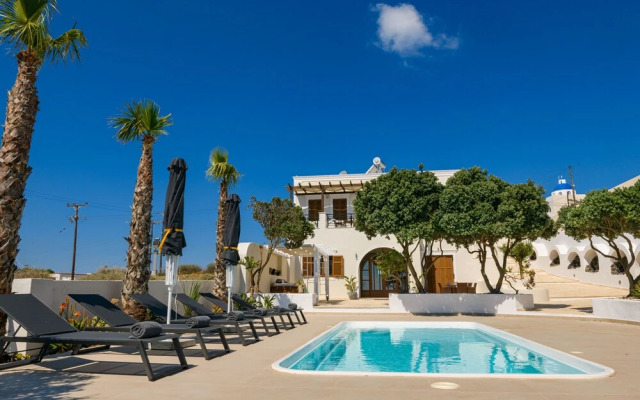 Grand Villa Santorini