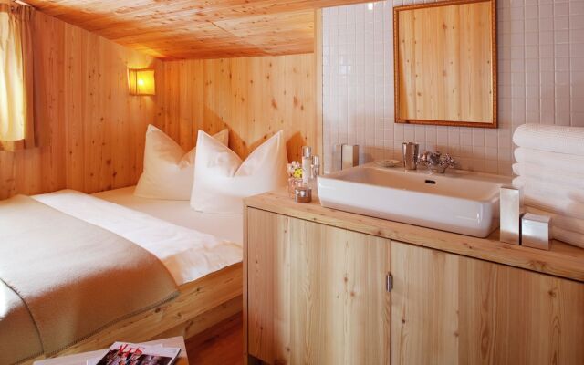 Modern Apartment in Mayrhofen With Ski-storage, Parking & Garden