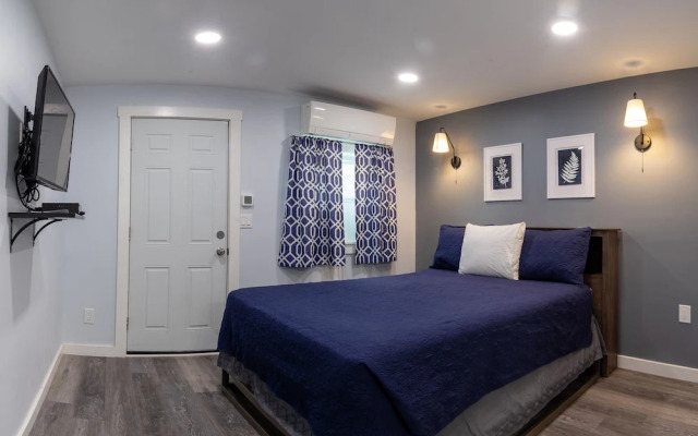 Robbins Motel