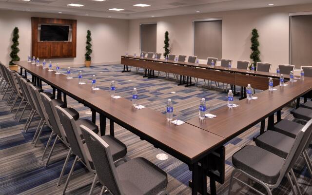 Holiday Inn Express & Suites Loma Linda- San Bernardino S by IHG
