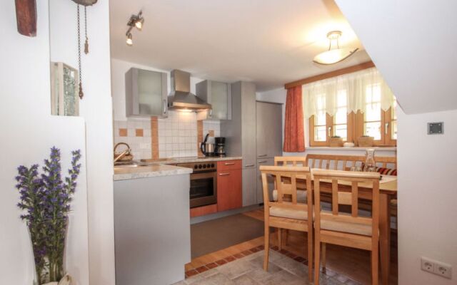 Beim Holzschnitzer 14227