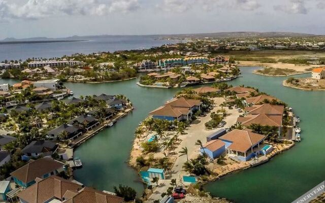 Ocean Breeze Bonaire Apartments